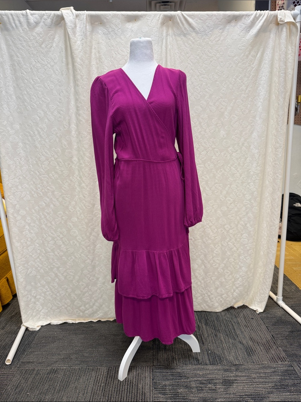 Long Sleeve Tiered Wrap Dress in Magenta